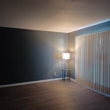 11540 Chimney Rock Rd in Houston, TX - Building Photo - Building Photo