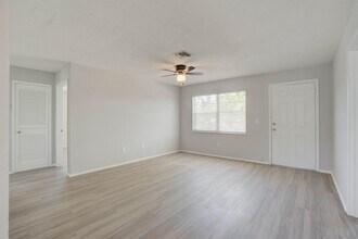 6590 Jupiter Gardens Blvd, Unit H in Jupiter, FL - Building Photo - Building Photo