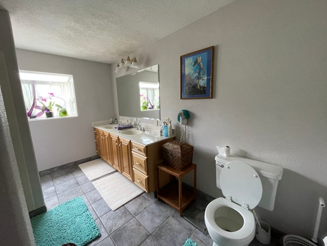 39004 NE 6th Ave-Unit -Room #2 in Woodland, WA - Building Photo - Building Photo