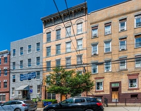 412 Monroe St in Hoboken, NJ - Building Photo - Building Photo