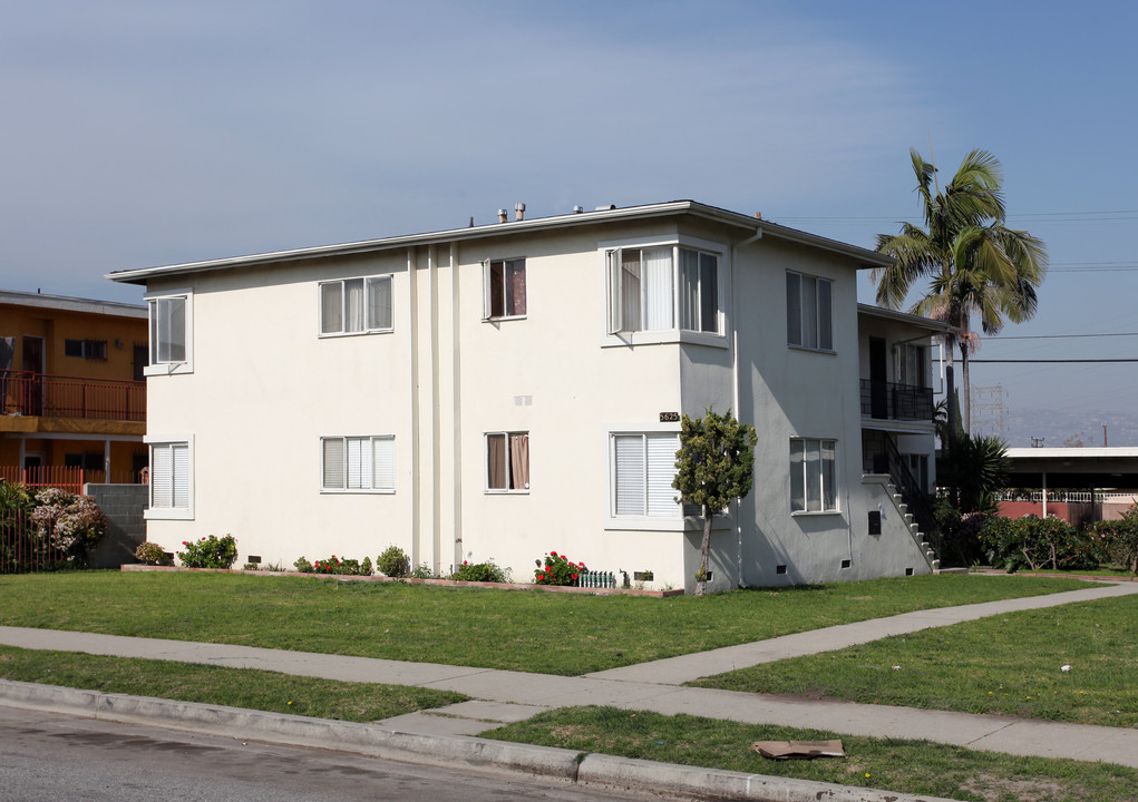 5625 W Jefferson Blvd in Culver City, CA - Building Photo