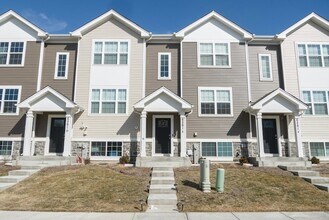 6561 Sassafras Wy in Wonder Lake, IL - Building Photo - Building Photo