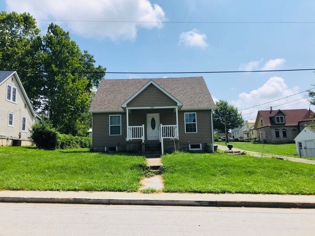 1205 Maple in Rolla, MO - Building Photo - Building Photo