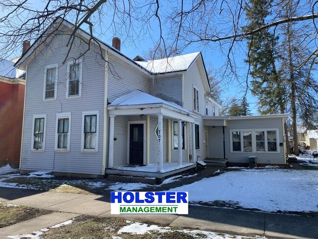 property at 707 Grant St