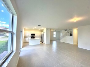 1479 SE 24th Ct in Homestead, FL - Building Photo - Building Photo