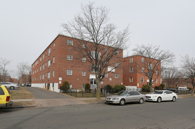 79 Sumner St in Hartford, CT - Building Photo - Building Photo