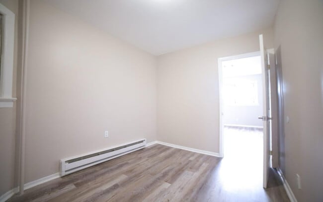 214 Fairmount Ave, Unit 2 in Jersey City, NJ - Building Photo - Building Photo
