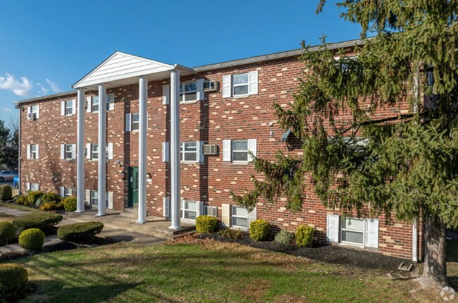 3110 Knights Rd in Bensalem, PA - Building Photo - Building Photo