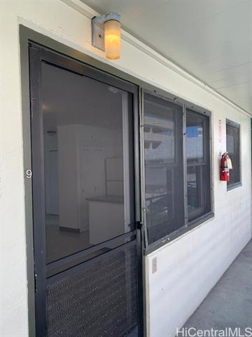 546 Lauiki St in Honolulu, HI - Building Photo