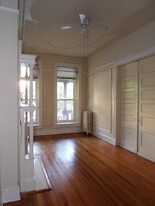 2802 N Calvert St in Baltimore, MD - Building Photo - Building Photo