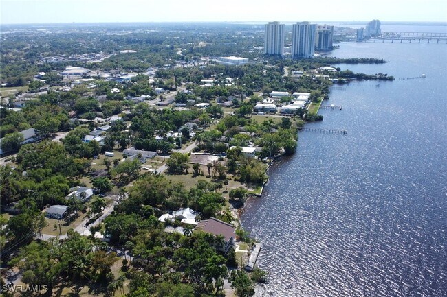 property at 3393 E Riverside Dr