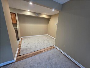 4003 Governors Square, Unit 8 in Williamsburg, VA - Building Photo - Building Photo