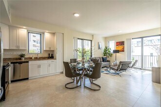 1091 Galiano St in Coral Gables, FL - Building Photo - Building Photo