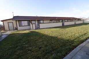 21645 Powhatan Rd in Apple Valley, CA - Building Photo