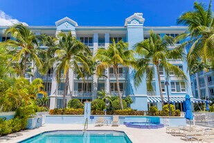 701 SE 21st Ave in Deerfield Beach, FL - Building Photo