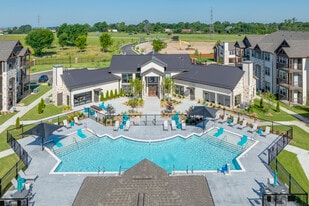 Cypress Crossing in Owasso, OK - Building Photo