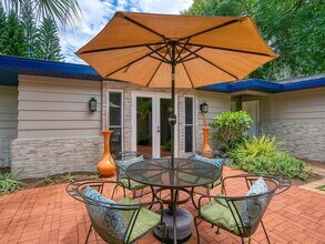 1127 S Osprey Ave in Sarasota, FL - Building Photo - Building Photo