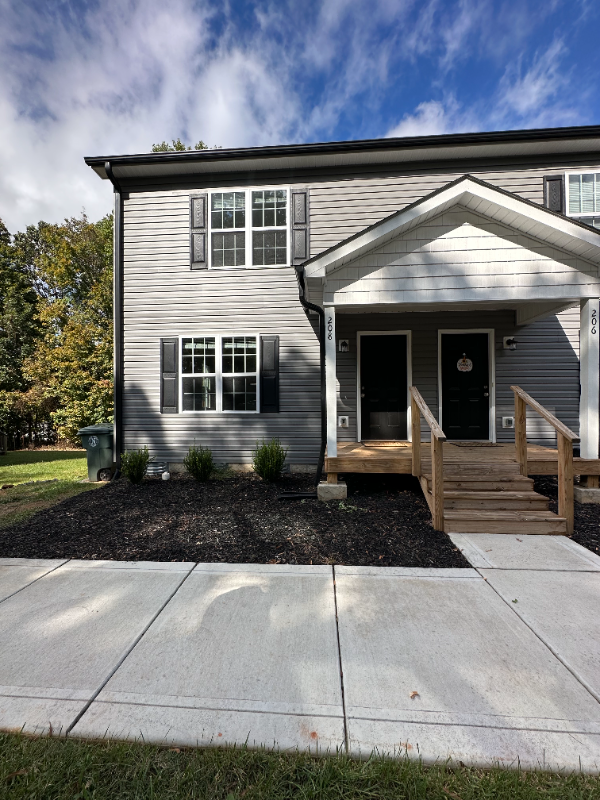 property at 208 W 19th St