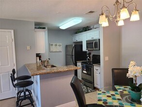 8932 Manor Loop, Unit 106 in Lakewood Ranch, FL - Building Photo - Building Photo