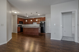 Winchester Village Apartments in Canal Winchester, OH - Building Photo - Interior Photo