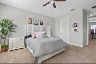 1182 25th Way N in St. Petersburg, FL - Building Photo - Building Photo