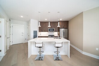 338 Newark Ave in Jersey City, NJ - Building Photo - Building Photo