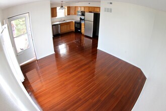 1662 S Deframe St, Unit Condo in Lakewood, CO - Building Photo - Building Photo