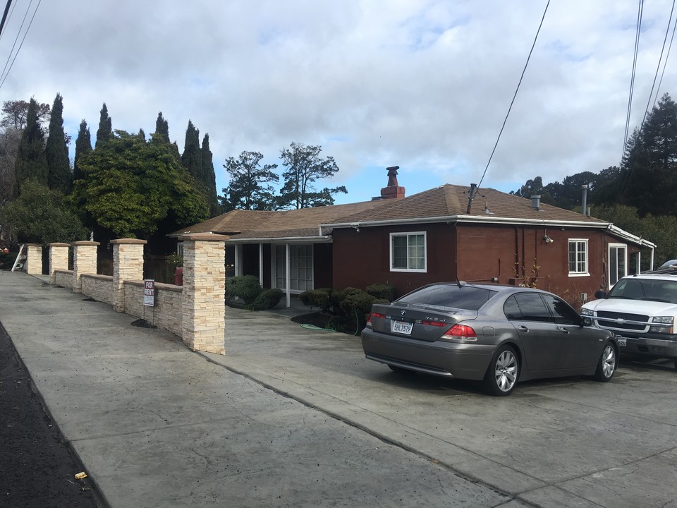 5523 San Pablo Dam Rd, Unit B in El Sobrante, CA - Building Photo