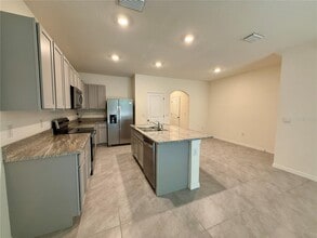 13781 NW 9th Rd in Newberry, FL - Building Photo - Building Photo