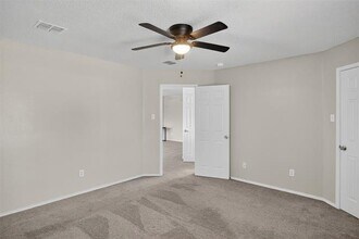 8412 Widgeon Way in Dallas, TX - Building Photo - Building Photo