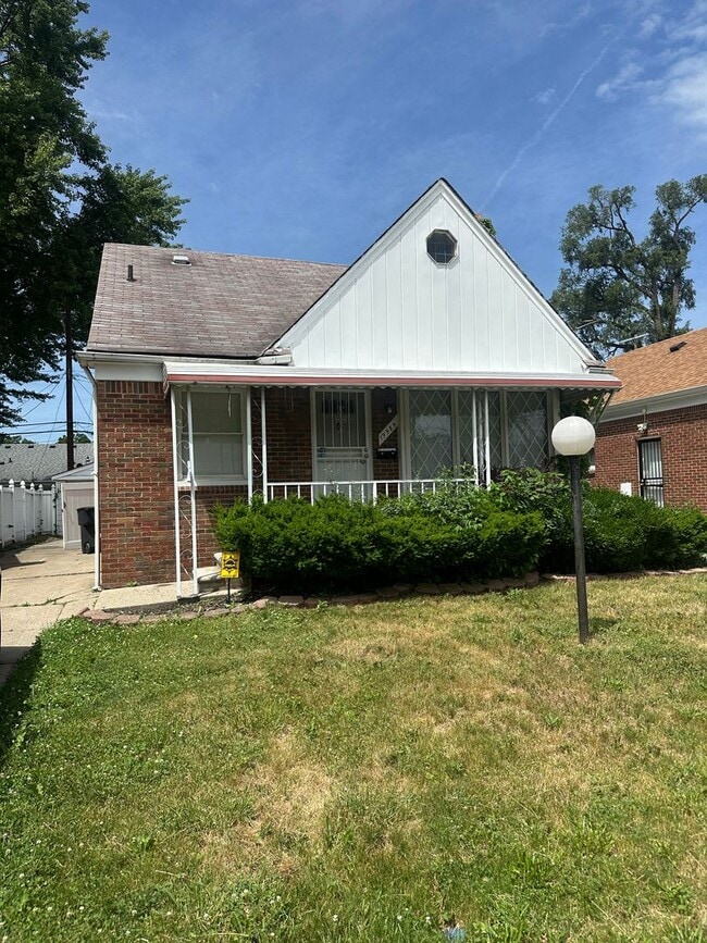 property at 19989 Strathmoor St