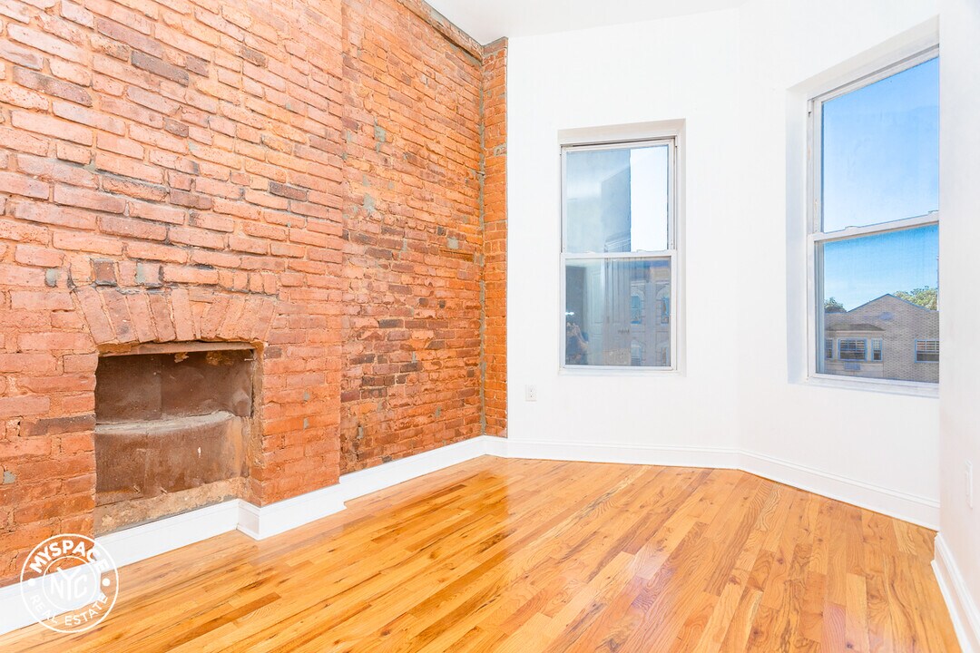 907 Jefferson Ave-Unit -2 in Brooklyn, NY - Building Photo