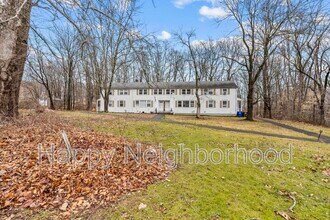 151 N Ridgeland Rd in Wallingford, CT - Building Photo - Building Photo