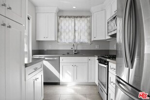 1201 Columbia Pl in Pasadena, CA - Building Photo