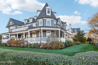 203 Monmouth Ave in Spring Lake, NJ - Building Photo - Building Photo