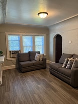 417 N 39th St in Milwaukee, WI - Building Photo