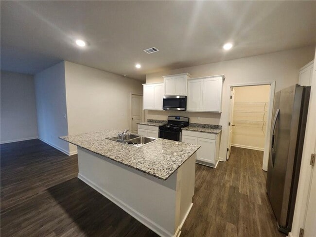 5381 Aster Pl in Oakwood, GA - Building Photo - Building Photo