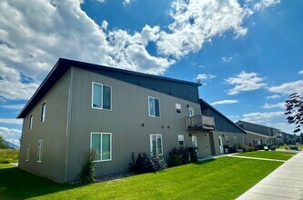 10 Diane Rd in Columbia Falls, MT - Building Photo - Building Photo