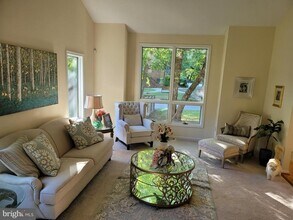 1 Fitzgerald Dr in Annapolis, MD - Building Photo - Building Photo