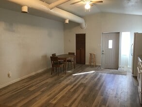 8605 S Brentwood St, Unit Guest House in Littleton, CO - Building Photo - Building Photo