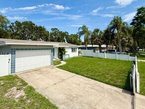 1501 Carlos Ave in Clearwater, FL - Foto de edificio - Building Photo