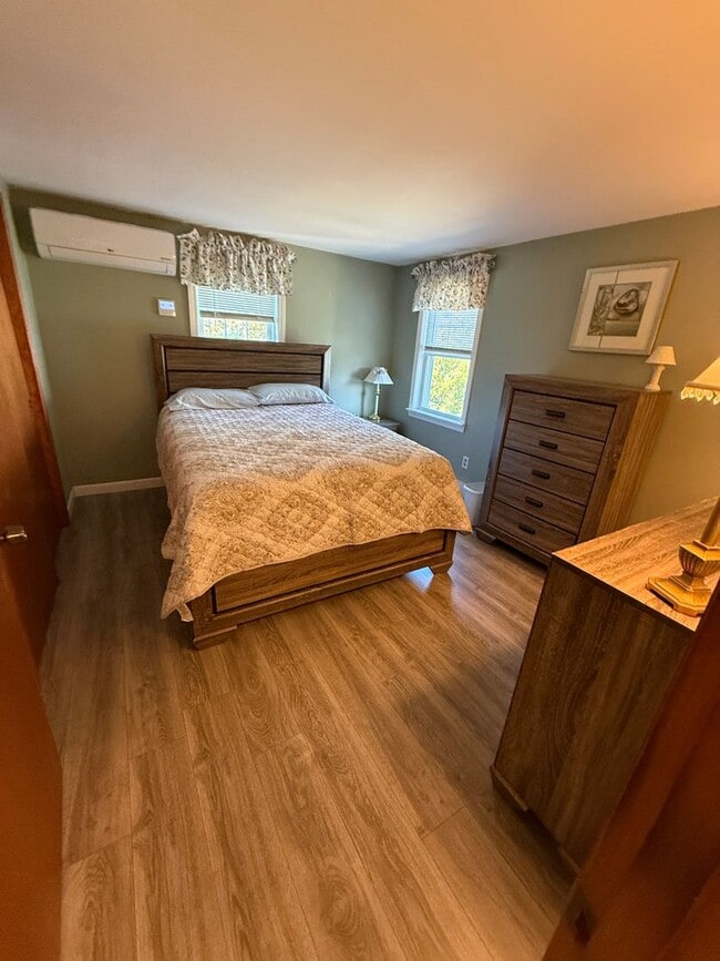 360 Old Wharf Rd in Dennis, MA - Building Photo - Building Photo