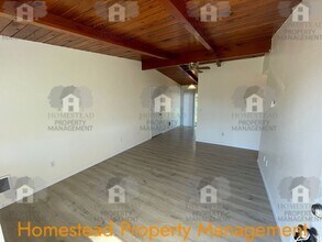 2448-2450 Sherman St SE in Albany, OR - Building Photo - Building Photo