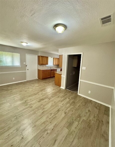 2358 Inadale Ave in Dallas, TX - Building Photo - Building Photo