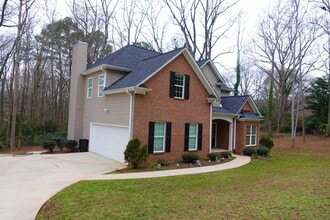 200 State Rd S-42-2591 in Roebuck, SC - Building Photo - Building Photo