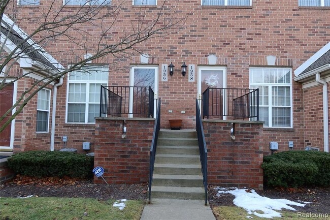 1956 Campau Farms Cir in Detroit, MI - Foto de edificio - Building Photo