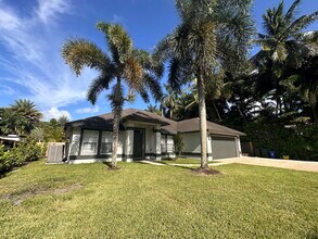 5416 2nd Rd in Greenacres, FL - Building Photo - Building Photo