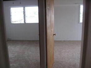 1654 Ho?olaule?a St in Pearl City, HI - Building Photo - Building Photo