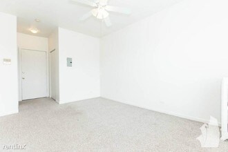 3957 Irving Park Rd in Chicago, IL - Building Photo - Building Photo