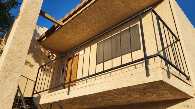 1280 Mohave Dr in Bullhead City, AZ - Foto de edificio - Building Photo